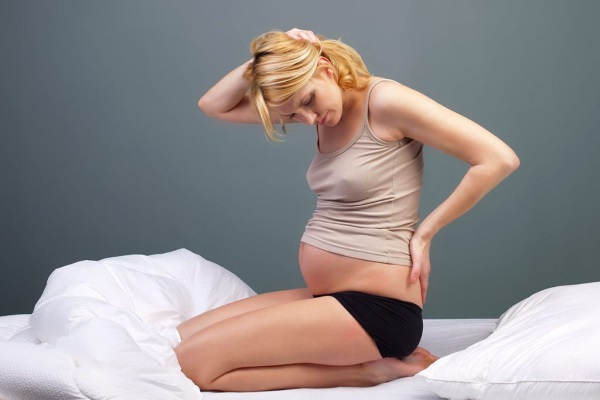 Облепиховые свечи снимают симптомы геморроя при беременнотси